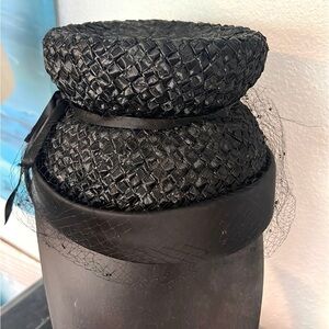 VTG Stern Brothers, 1950’s Woman’s Hat, Excellent Condition, Black, Netting